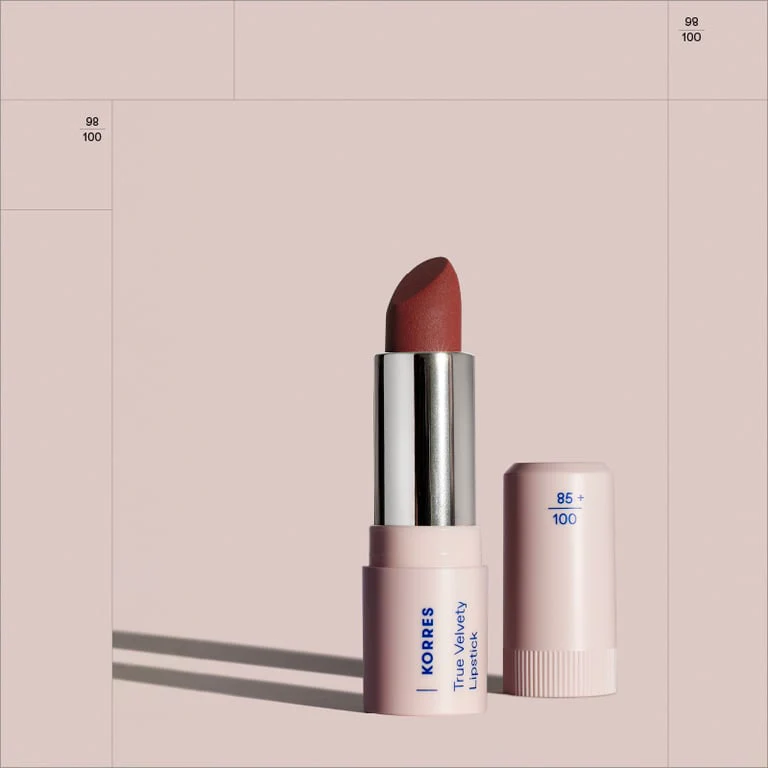True Velvety Lipstick 57 Terra Red - Image 3